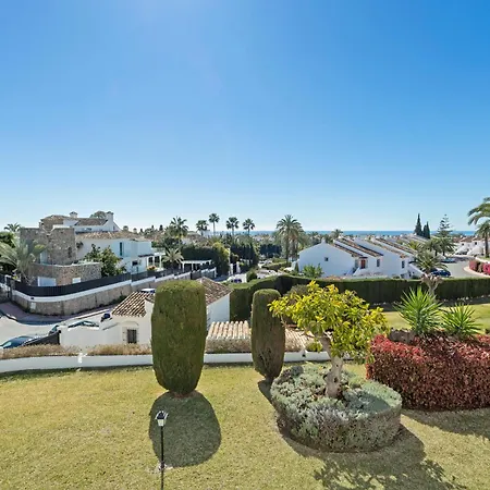 Banus - Beautiful Modern Flat Sea Views 公寓