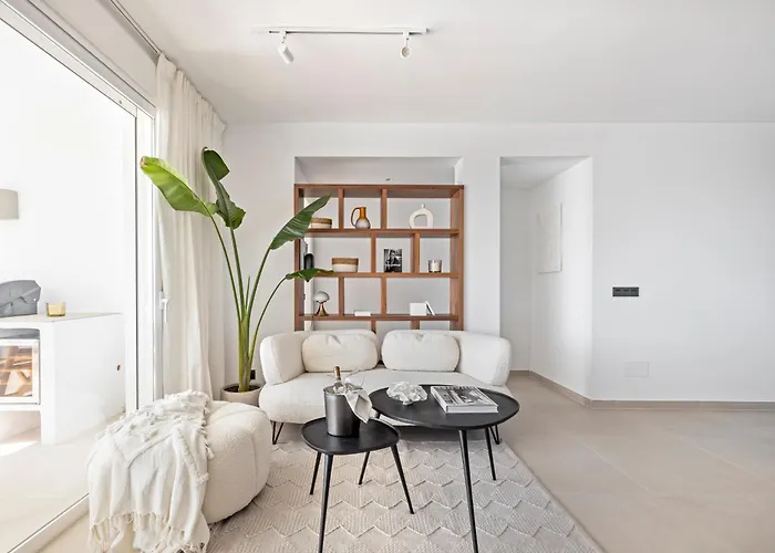 Banus - Beautiful Modern Flat Sea Views Marbella