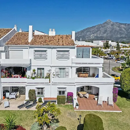 Apartment Banus - Beautiful Modern Flat Sea Views *