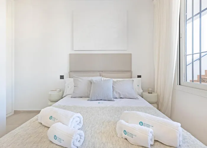 Banus - Beautiful Modern Flat Sea Views Lejlighed *
