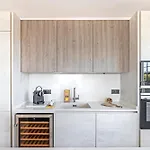 Banus - Beautiful Modern Flat Sea Views Marbella