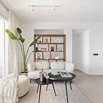 Banus - Beautiful Modern Flat Sea Views Marbella