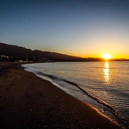 Banus - Beautiful Modern Flat Sea Views 公寓