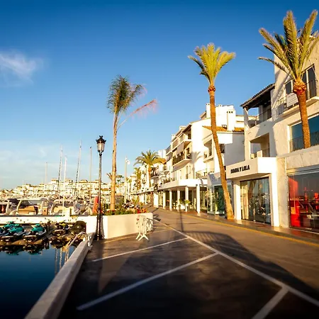 Banus - Beautiful Modern Flat Sea Views 公寓 *