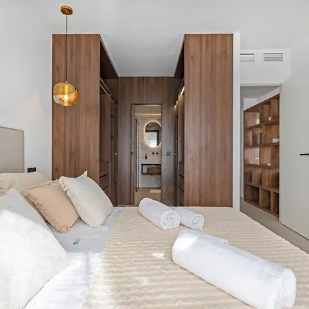 Banus - Beautiful Modern Flat Sea Views 公寓